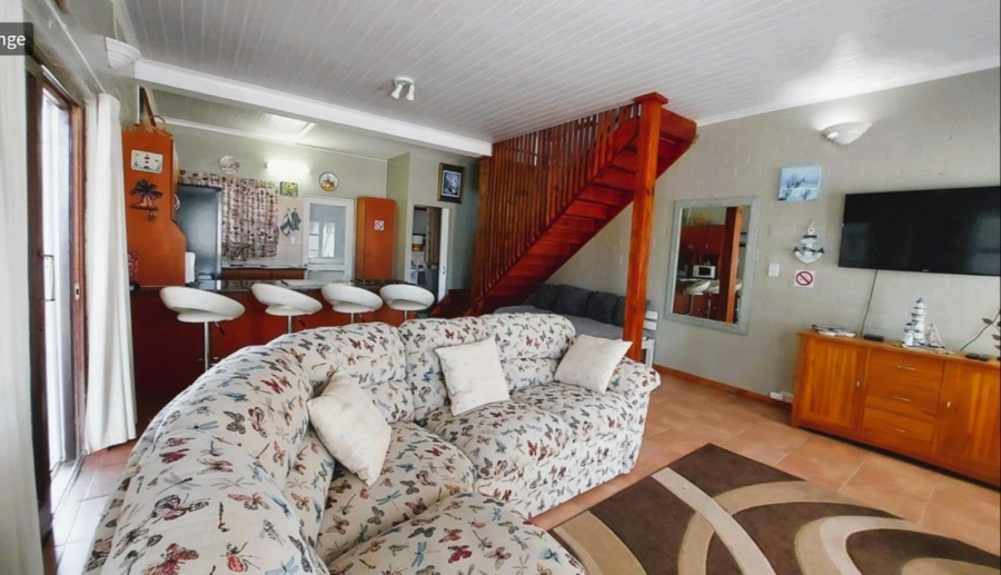 5 Bedroom Property for Sale in Britannia Reef Estate Western Cape